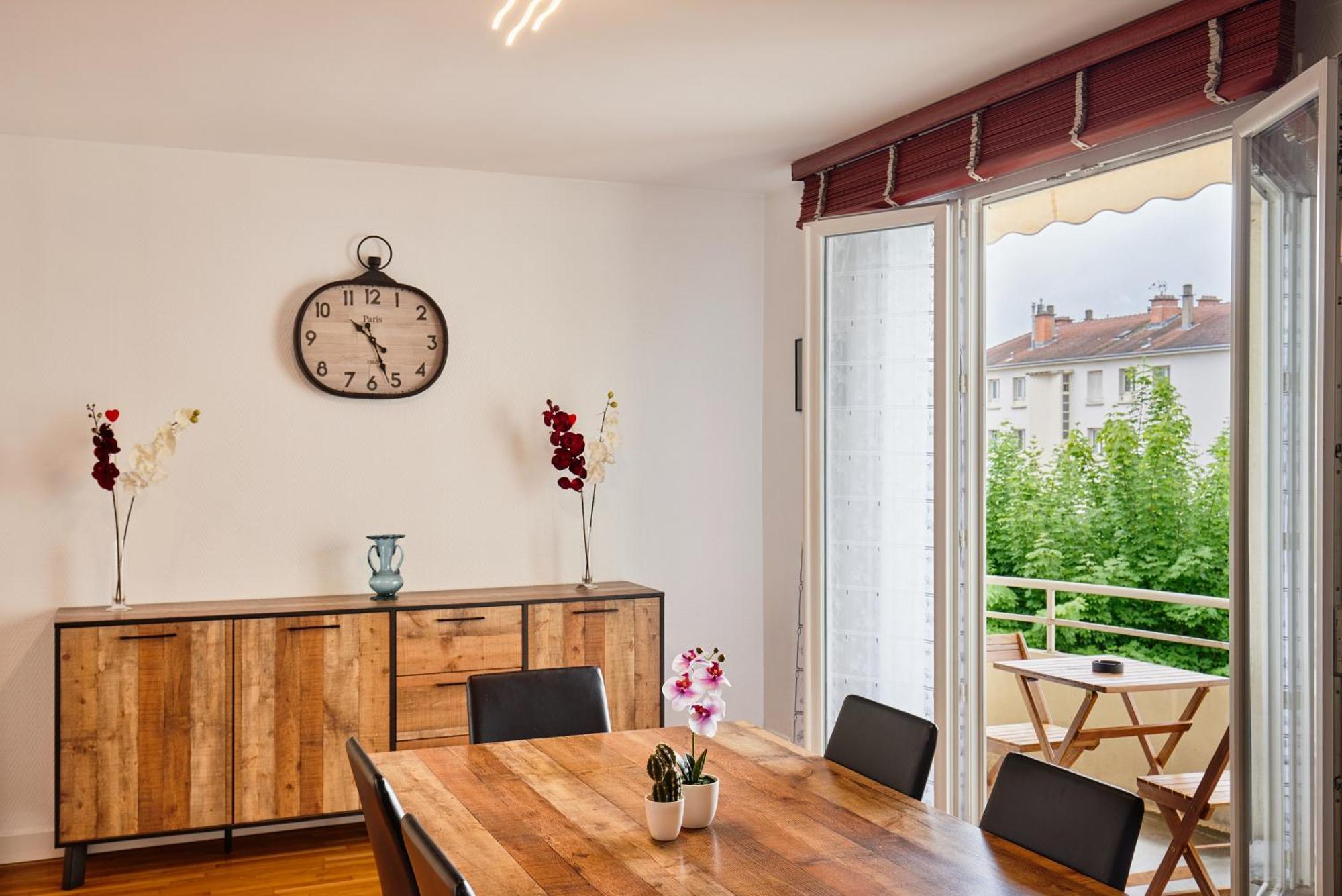 Les Hirondelles - 2 Chambres, 3 Lits, Climatisation Et Balcon Bourg-en-Bresse Exterior foto